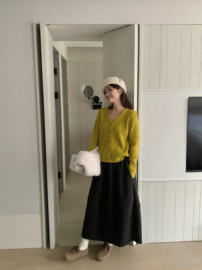 // 溫柔色系經典粗坑紋V領CD