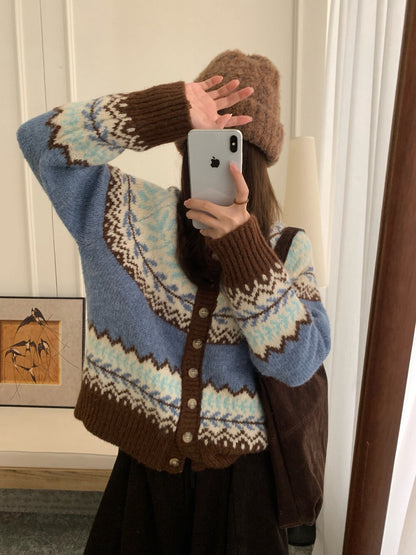 // 50%綿羊毛復古花紋圓領CD