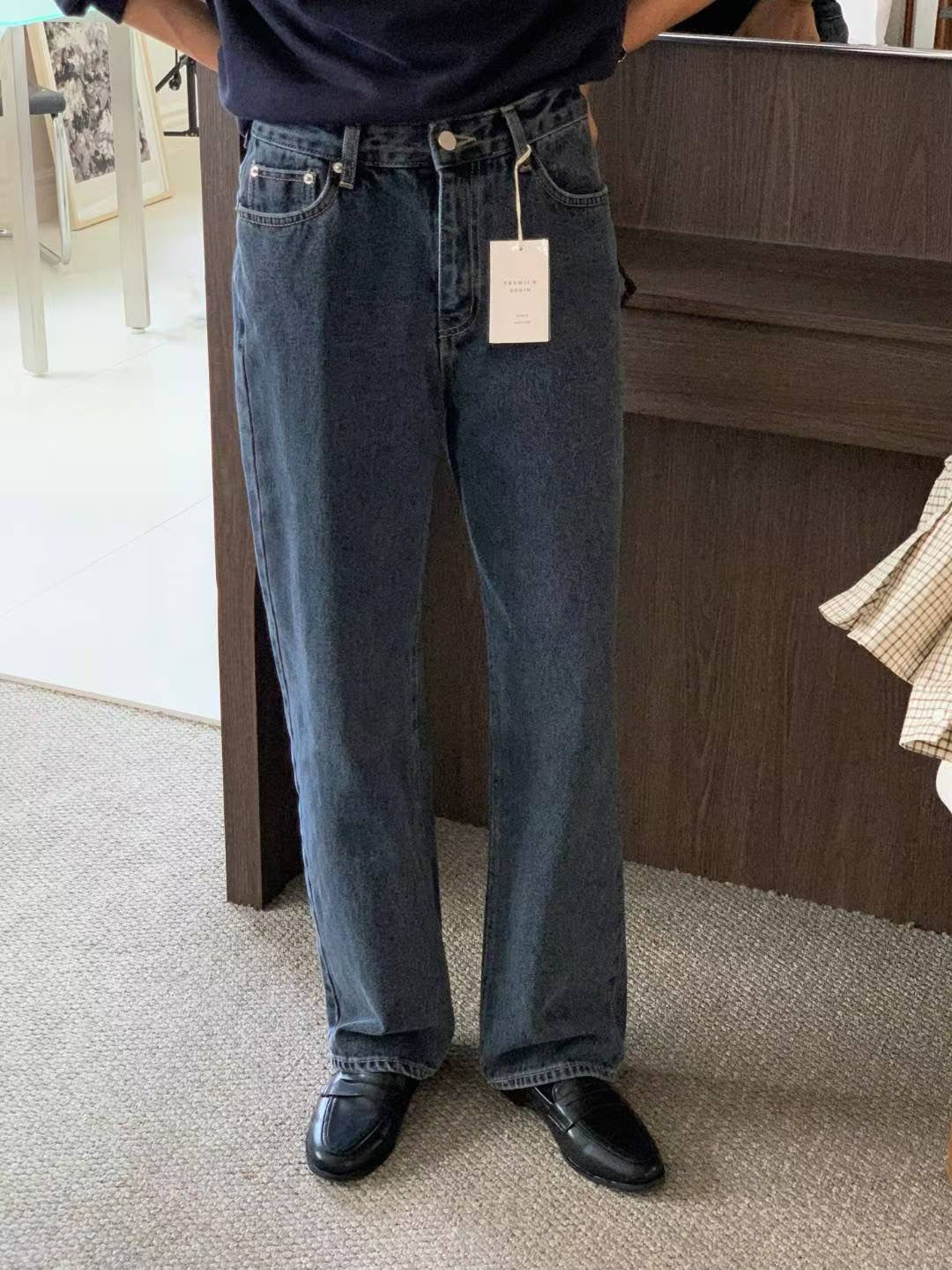 // 復古經典洗水色牛仔褲