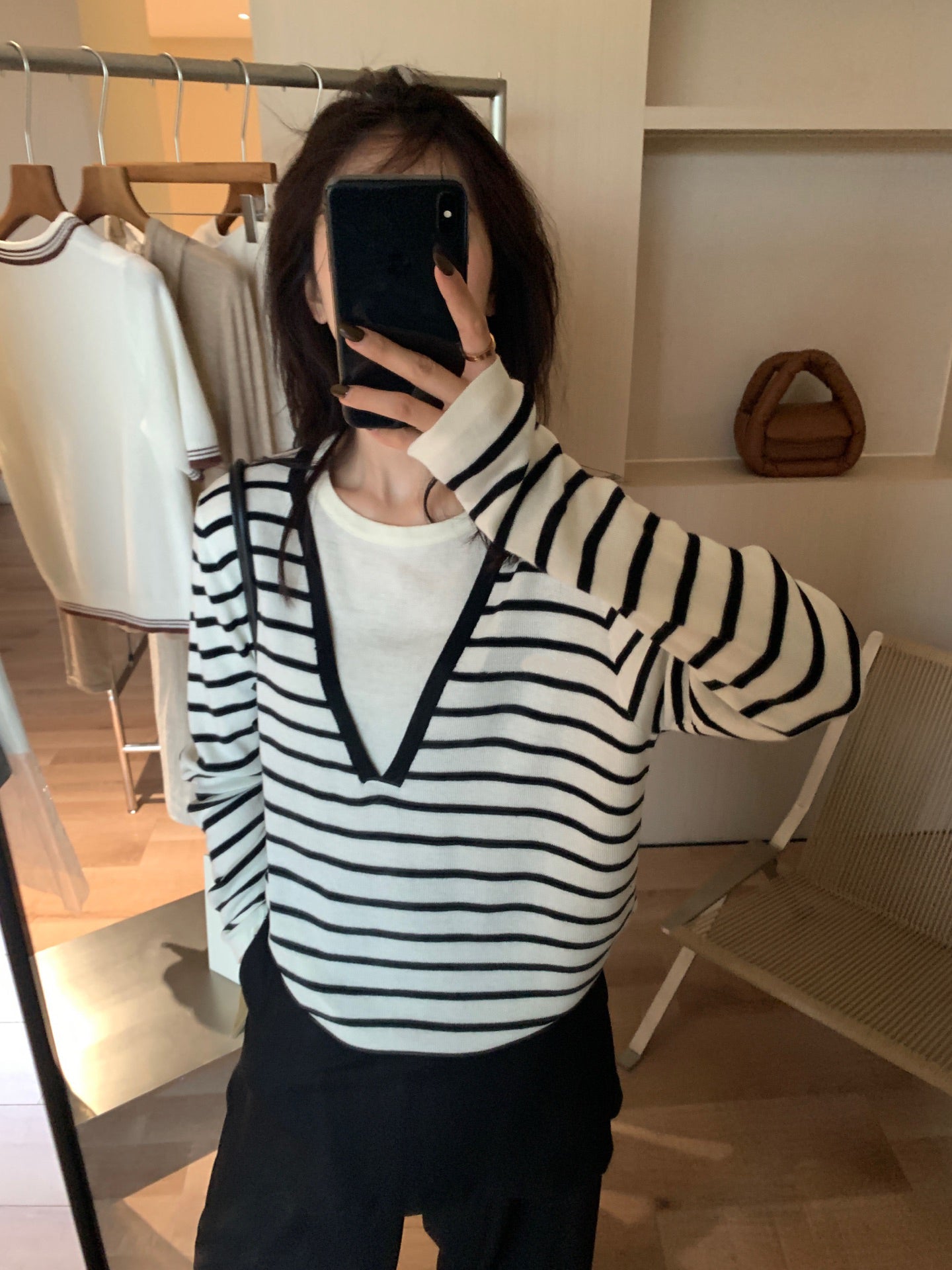 // 深V領假兩件針織上衣