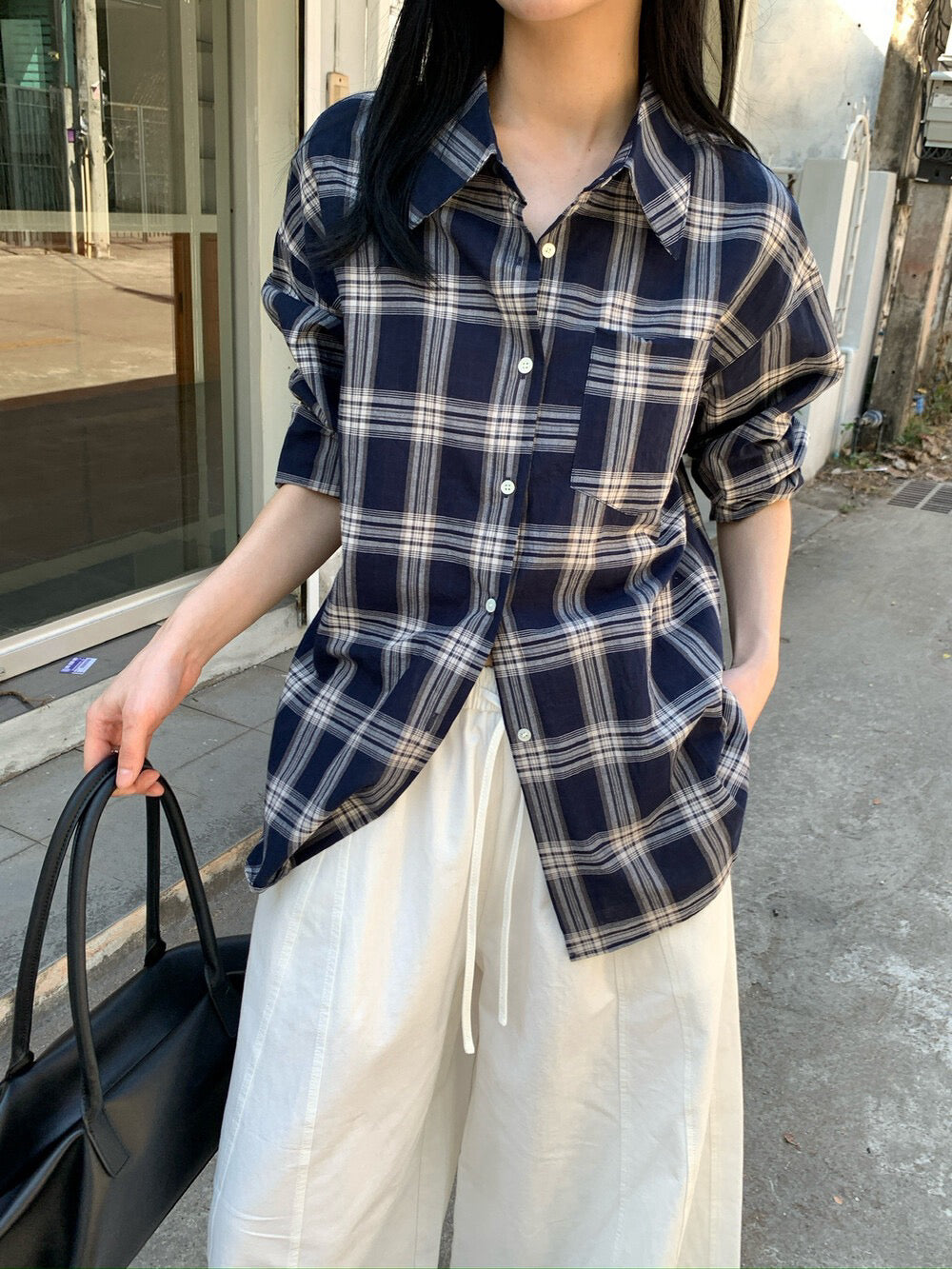 🎙️ 親膚輕薄格紋口袋恤衫