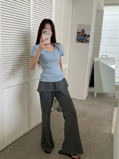 // 大U領顯瘦直紋木耳邊TEE