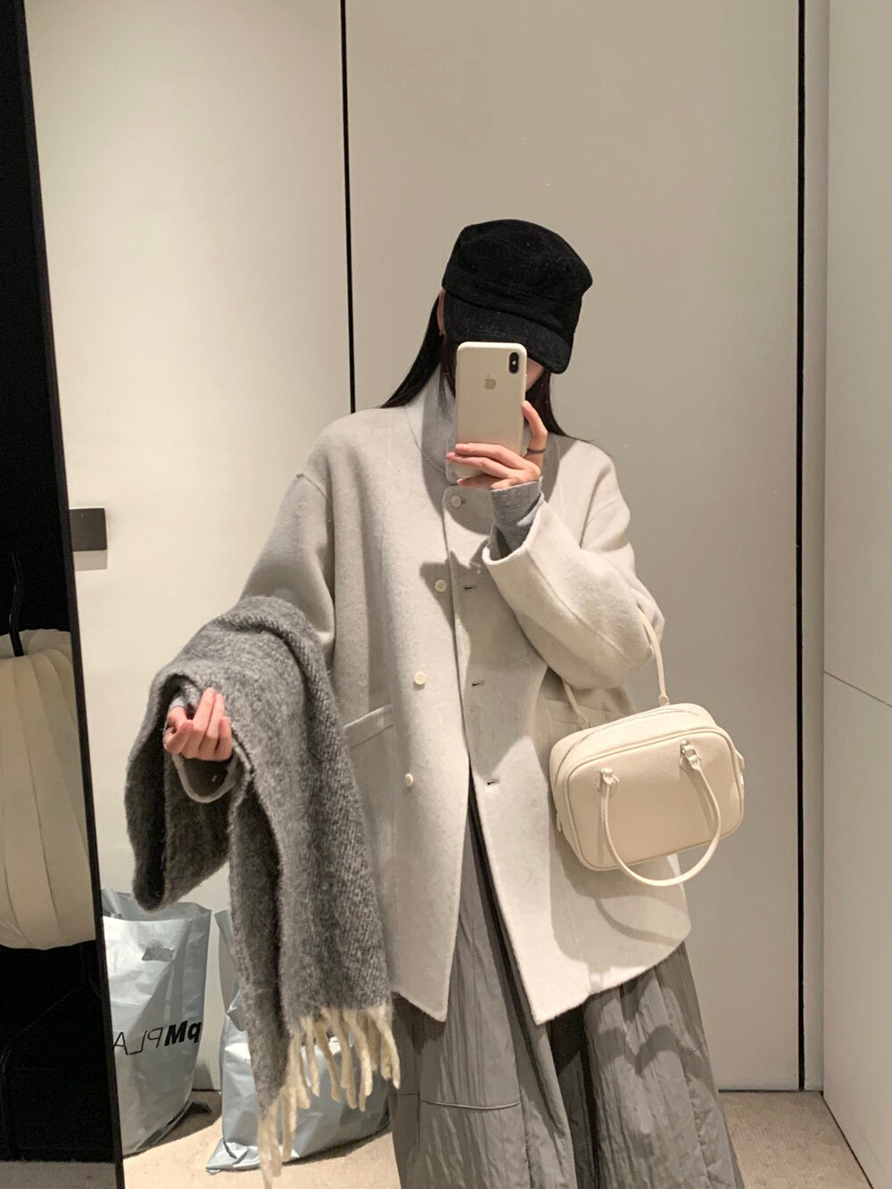 // 90%羊毛+10%羊駝毛小立領斜口袋手工外套