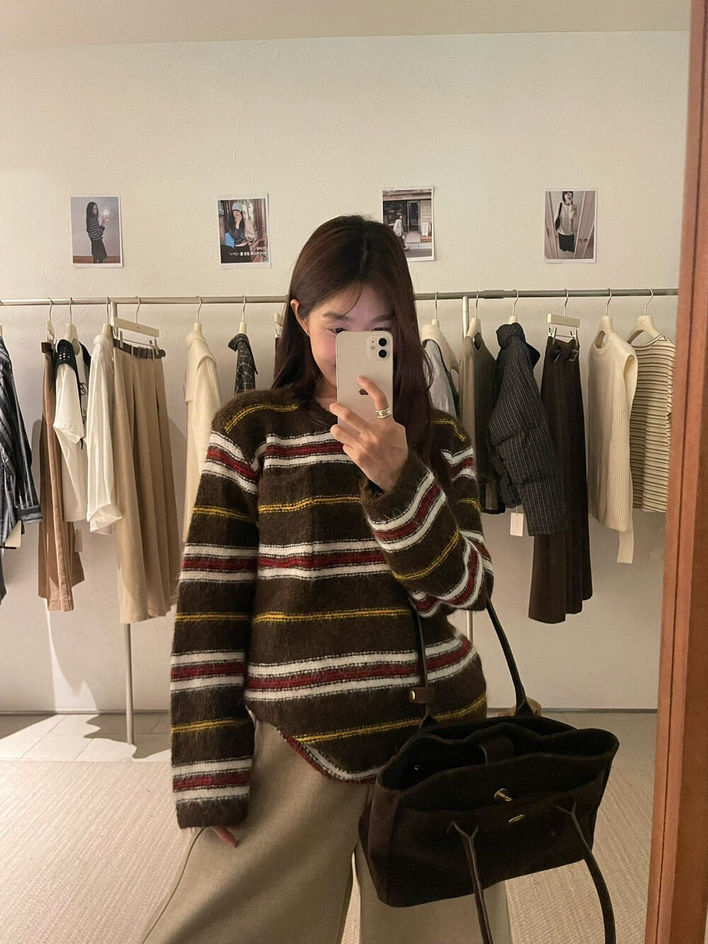 // 復古撞色間條口袋軟糯毛衣