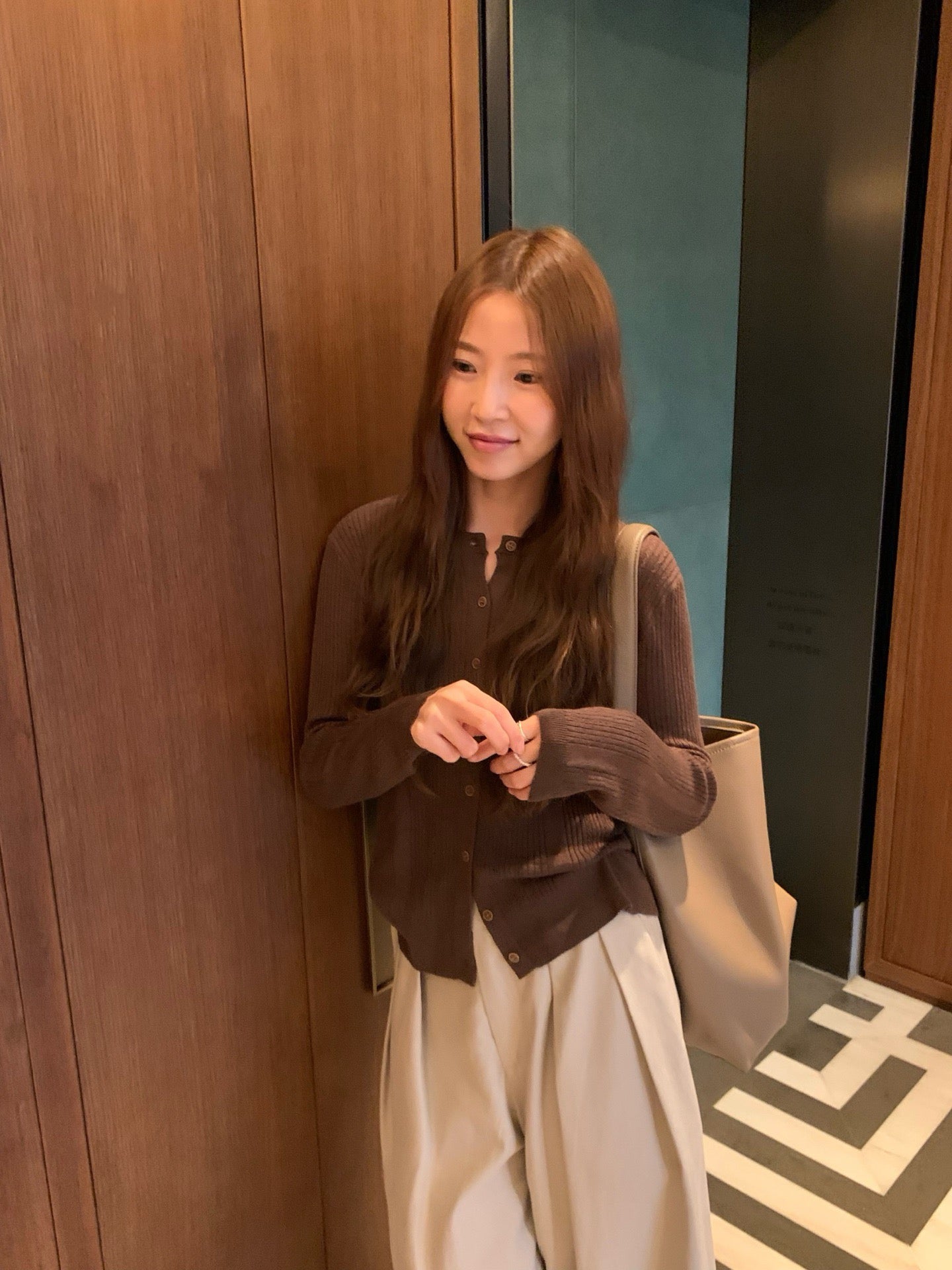 // 柔軟親膚桑蠶絲羊毛拼麻花CD