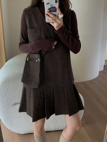 // V領百褶腳背心OPS+高領彈性打底兩件套(連袋仔)