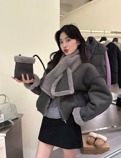 // 皮毛一體圓領拉鏈外套(連頸巾+袋仔)