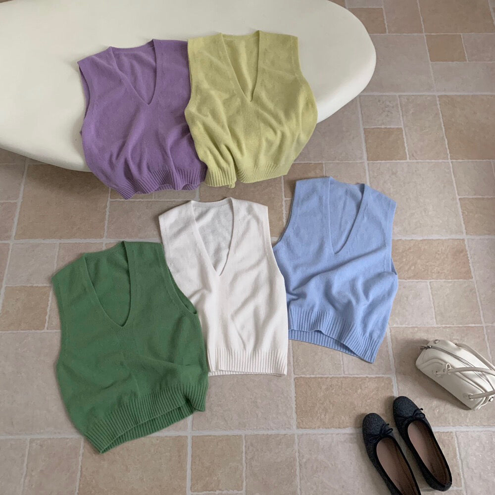 // 無縫一體疊穿必入深v 100%羊毛背心