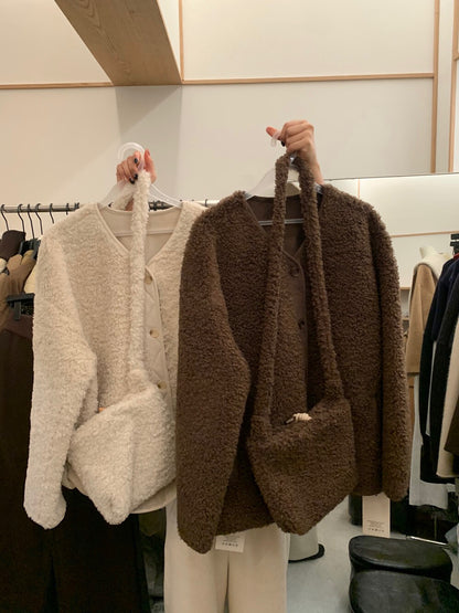 // 20%wool軟糯皮毛一體粒粒毛中長外套