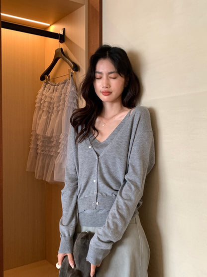 // 設計感鈕扣針織外套+背心兩件套