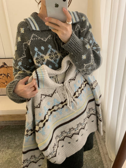 // 60%綿羊毛復古花紋綁帶翻領毛衣