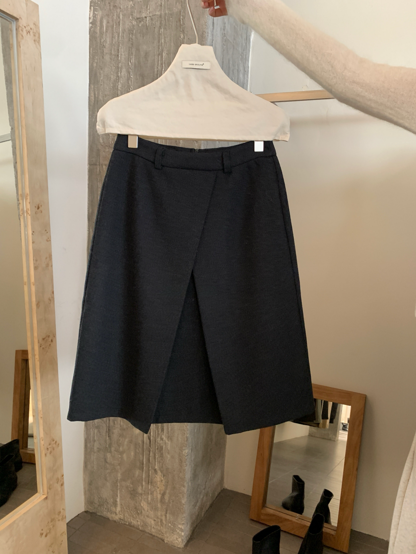 // 45%wool交叉不規則毛呢裙