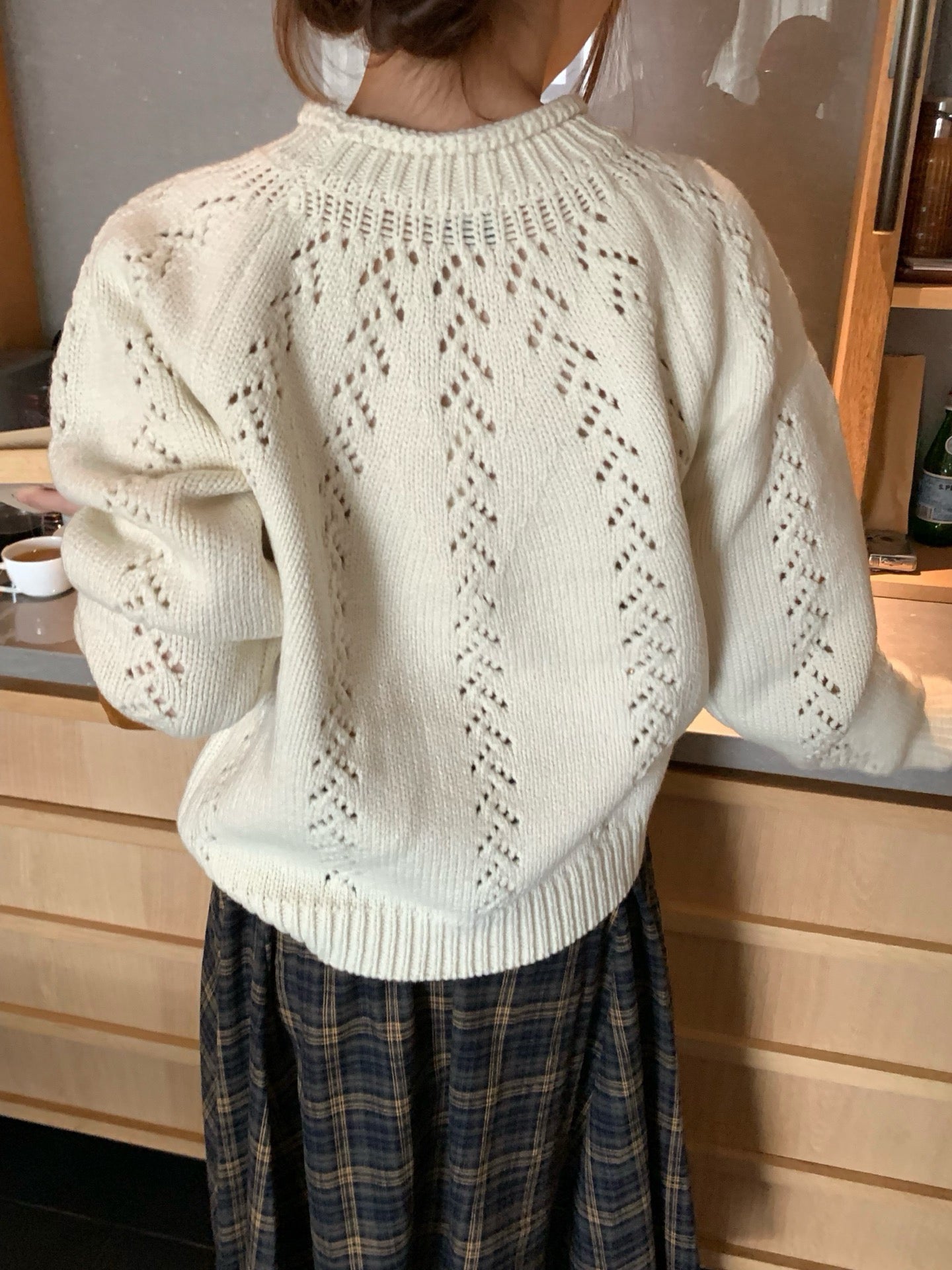 (部分現貨) // 15%wool鏤空鈎花半領卷邊毛衣