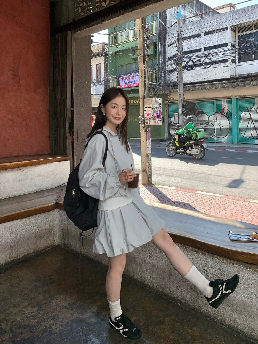🩰 假兩件連帽半拉鍊上衣+花苞短裙套裝
