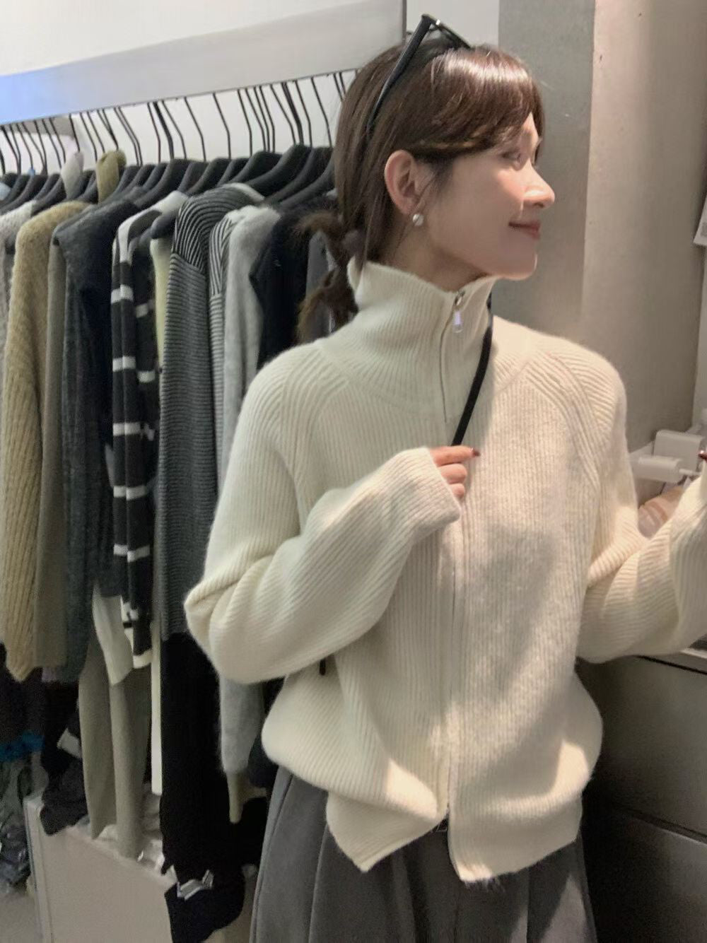 // 可立領上下拉鍊冷外套