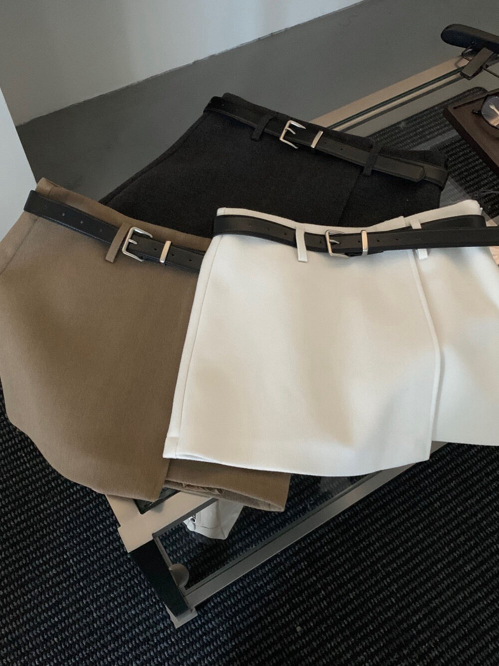 // 10%wool超拉長比例的連腰帶雙層毛呢短裙(內連內裡打底褲)