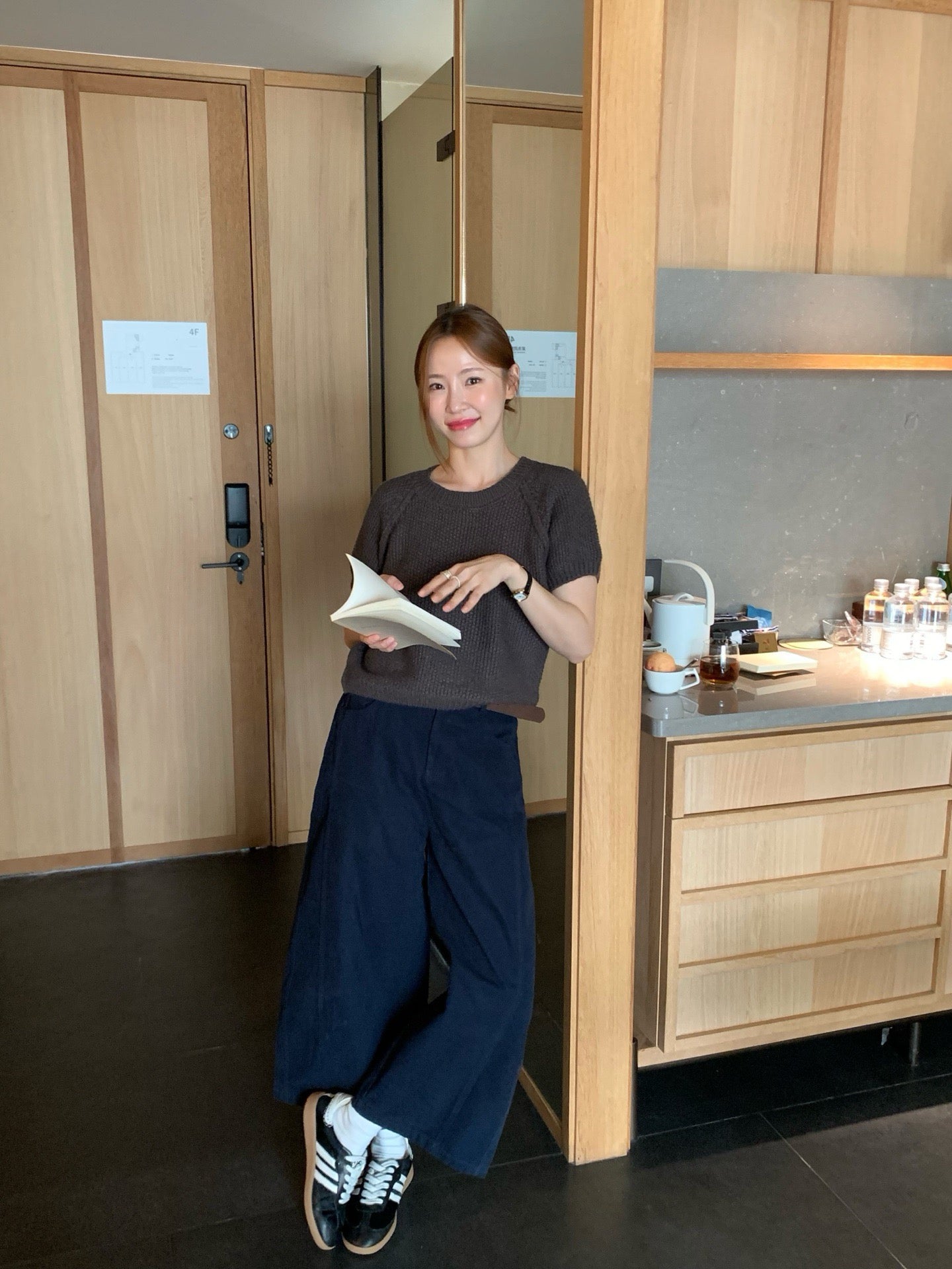 (部分現貨) // 簡約插肩圓領短袖NT