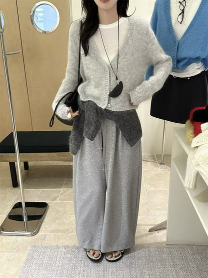 // 柔光馬海毛深V領CD