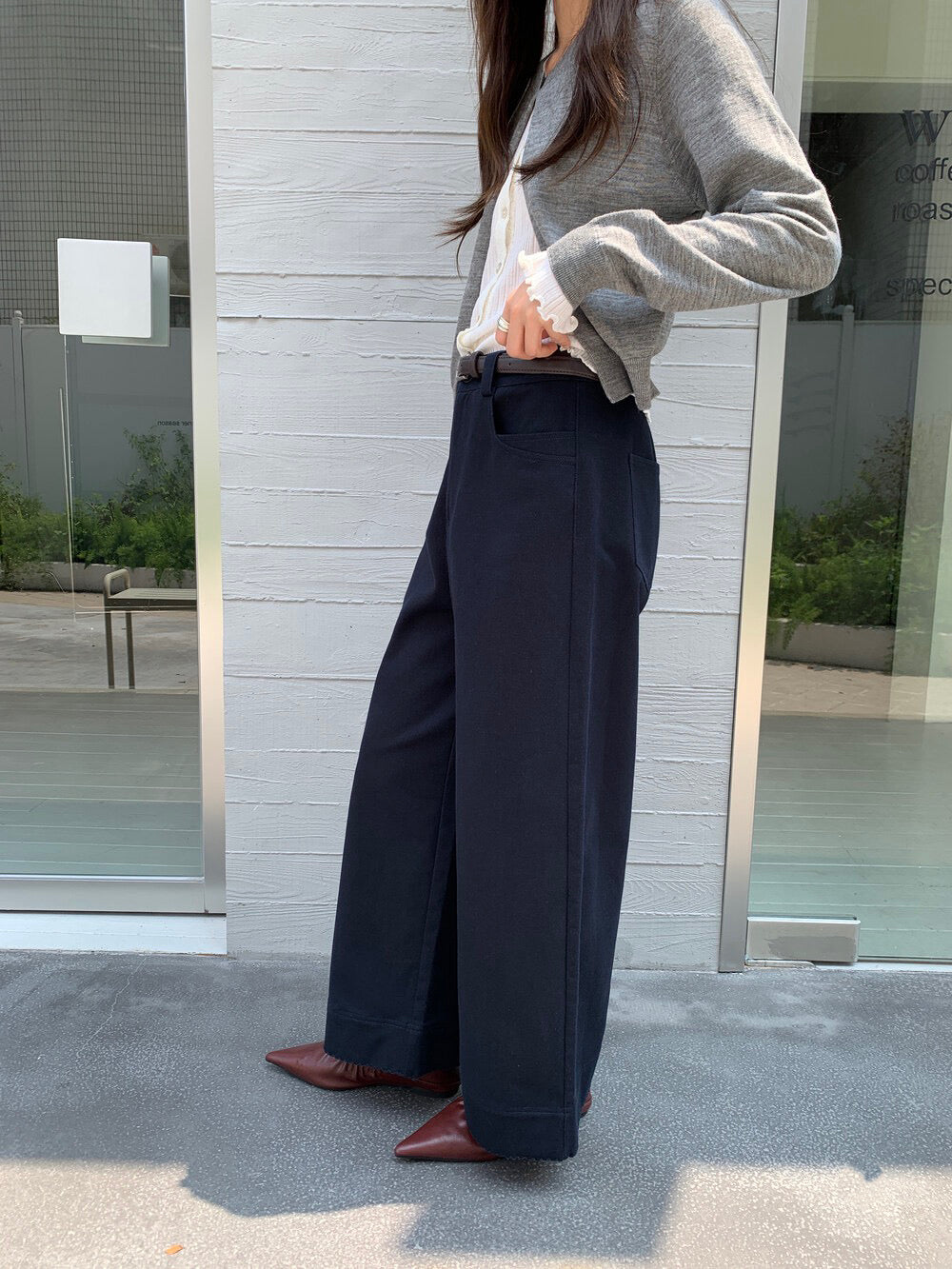 // 褲型超好簡約花邊直腳九分褲