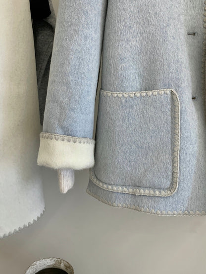 // 可雙面穿撞色縫邊70%羊毛外套(連頸巾)