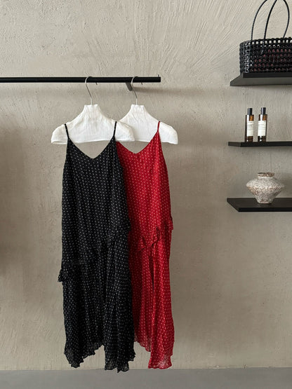 // 春日小碎花荷葉邊吊帶OPS