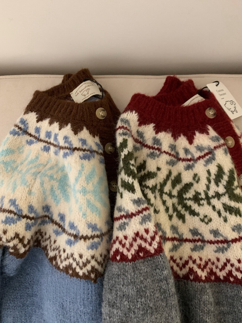 // 50%綿羊毛復古花紋圓領CD