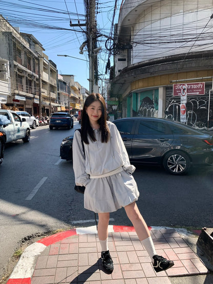 🩰 假兩件連帽半拉鍊上衣+花苞短裙套裝