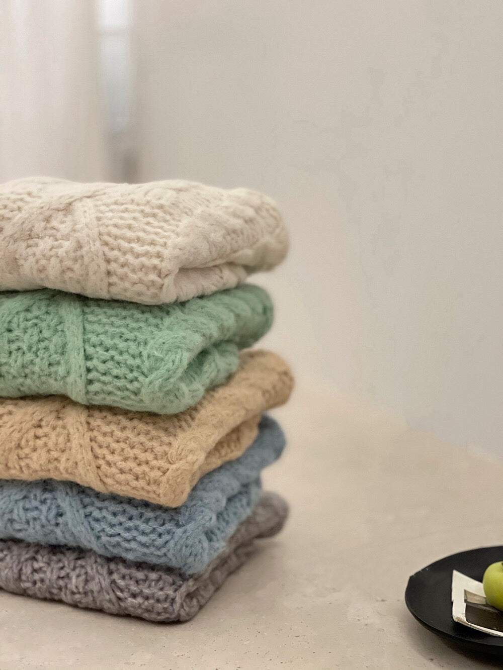 // 20%wool粗棒針麻花慵懶毛衣