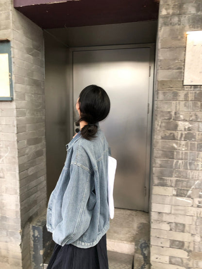 J01 / 壓褶工藝oversize復古洗水牛仔外套