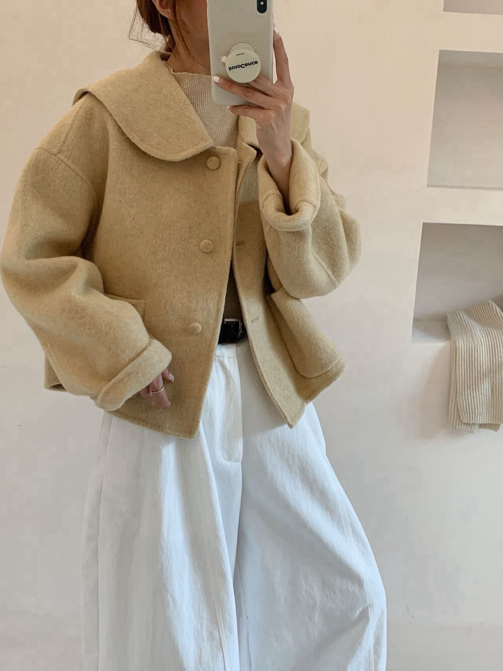 // 100%羊毛可愛娃娃領手工外套