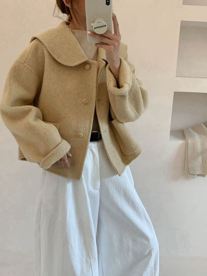 // 100%羊毛可愛娃娃領手工外套