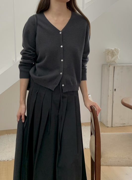 // super soft 100%wool V領CD