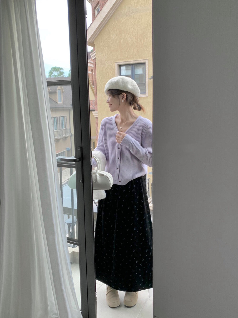 // 溫柔色系經典粗坑紋V領CD