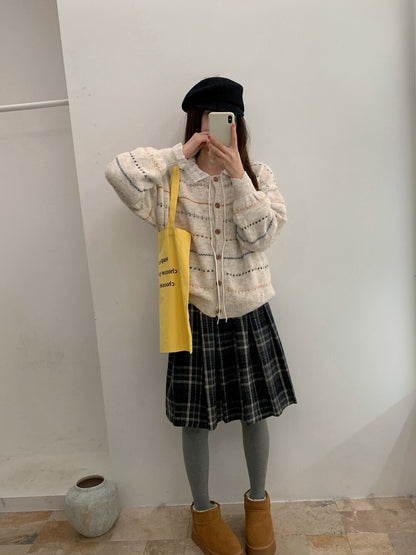 // 彩色鈎花線圓領CD