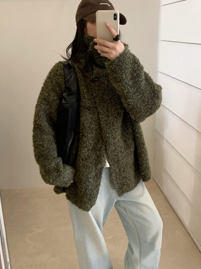 // 慵懶圈圈毛牛角鈕可立領毛衣CD