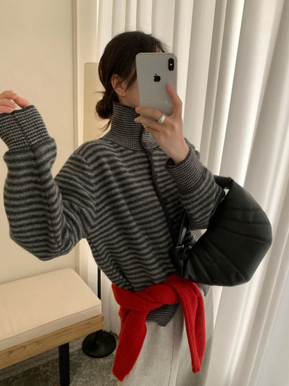 // 30%raccoon拼粗幼間條可立領CD