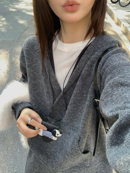 // 5%羊毛小V連帽衛衣+短裙套裝