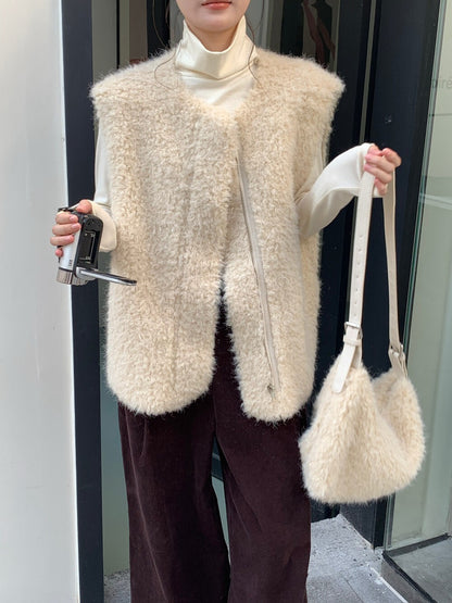 // 性價比極高皮毛一體毛茸馬甲外套(連斜肩袋)