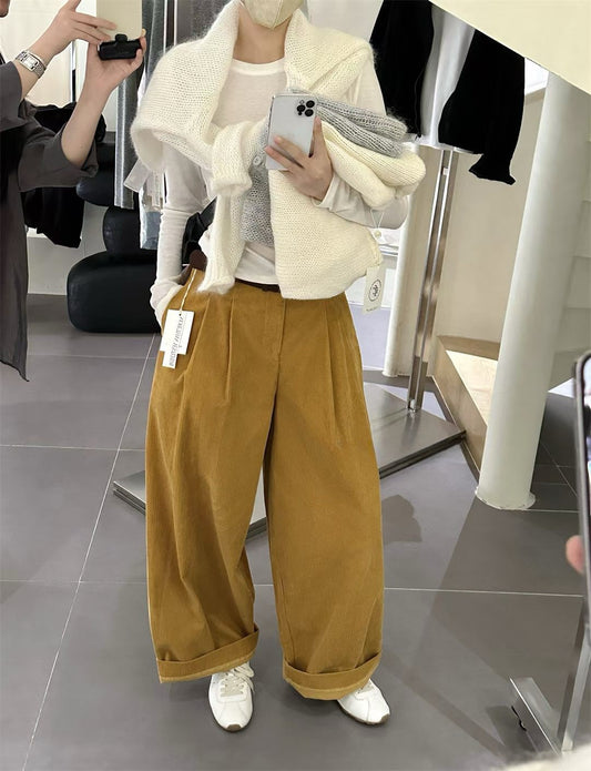 // 連絨面腰帶壓褶燈芯絨褲