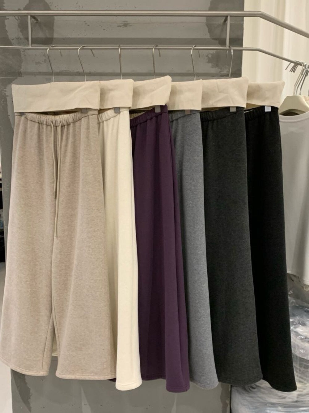 // 超軟糯質感必入休閒褲