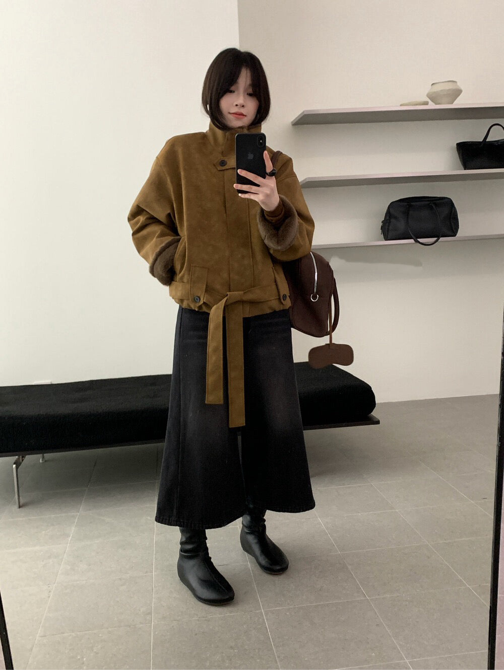 // 版型超好的拼毛毛底蛋白皮外套￼