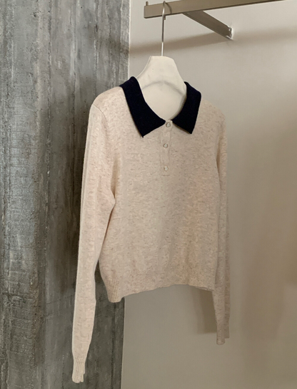 // 撞色翻領兔絨針織上衣