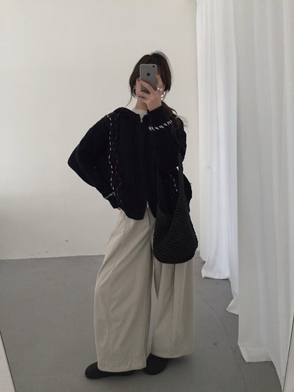 // 特別織紋撞色線麻花連帽CD