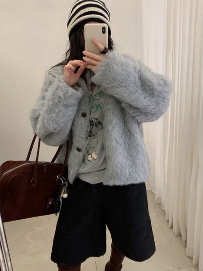 // 造型感圈圈毛拉絨V領外套