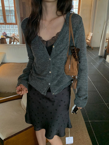 C32 / 簡約氣質V領針織外套(12%merino wool)