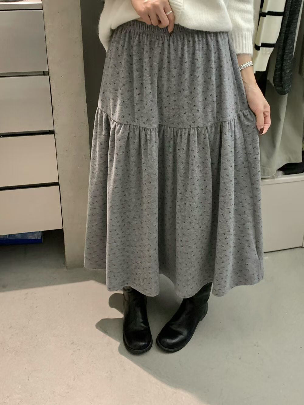 // 絨感小碎花蛋糕中裙