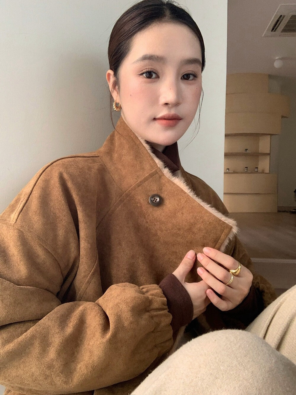 // 帥氣隨性領子皮毛一體麂皮絨外套