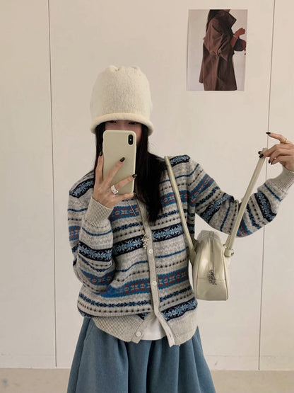 // 復古撞色民族patterns CD