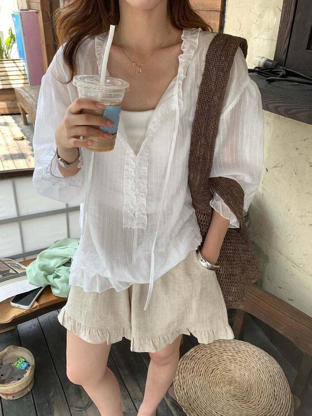 // 暗紋天絲花邊綁帶防曬BL
