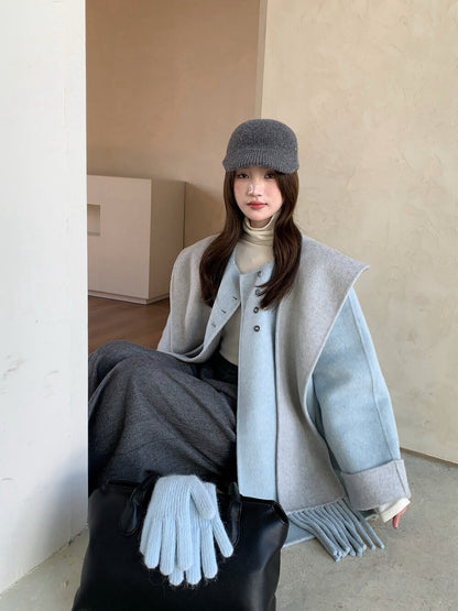// 100%羊毛簡約高級感三粒鈕中長手工外套(連連帽頸巾)